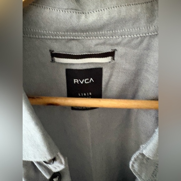 RVCA NWOT mens that’ll do short sleeve button down large pavement grey shirt - Picture 3 of 10